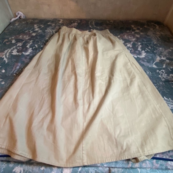 Patterns Vintage Teachers Button MIDI Full Pleated Skirt Beige Size 12 Modest - Picture 5 of 5